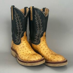 Vintage Early 2000’s Anderson Bean Full Quill Ostrich Roper Toe/Crepe Sole 8.5B